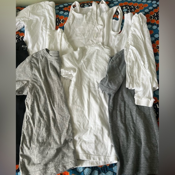 Hanes, Fruit of the Loom Boys Assorted Cotton Tee’s tank & short sleeve - Picture 2 of 6